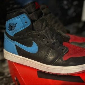 Air Jordan 1 High OG UNC to Chicago